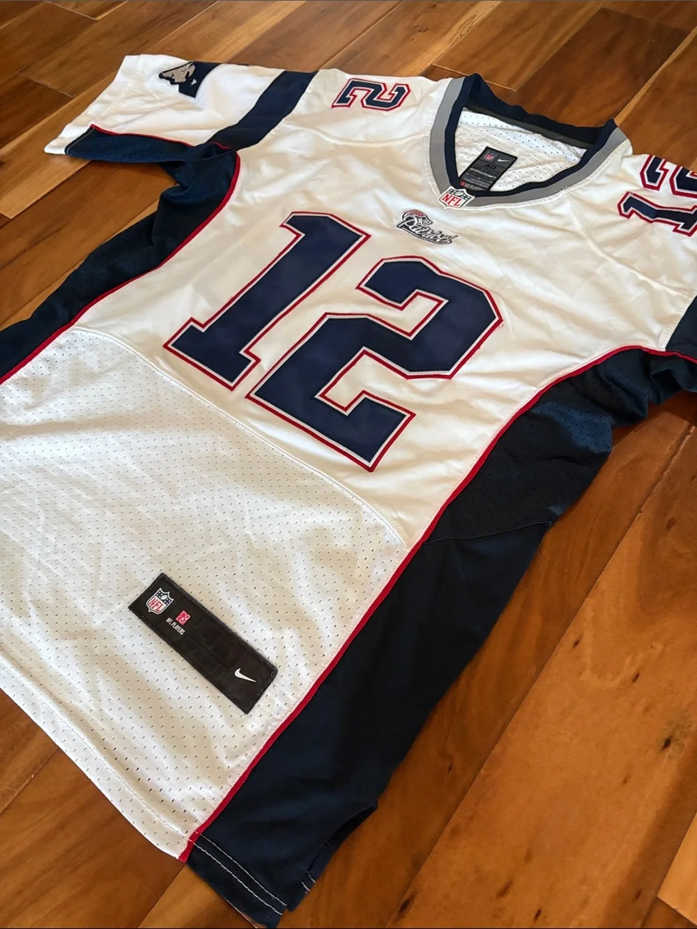 Nike New England Patriots Tom Brady #12 NFL On Field Jersey Men Size 40 Medium